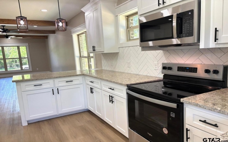 2316 HUGHEY DRIVE, Tyler, TX 75701, 3 Bedrooms Bedrooms, ,2 BathroomsBathrooms,Residential,For Sale,2316 HUGHEY DRIVE,25005479