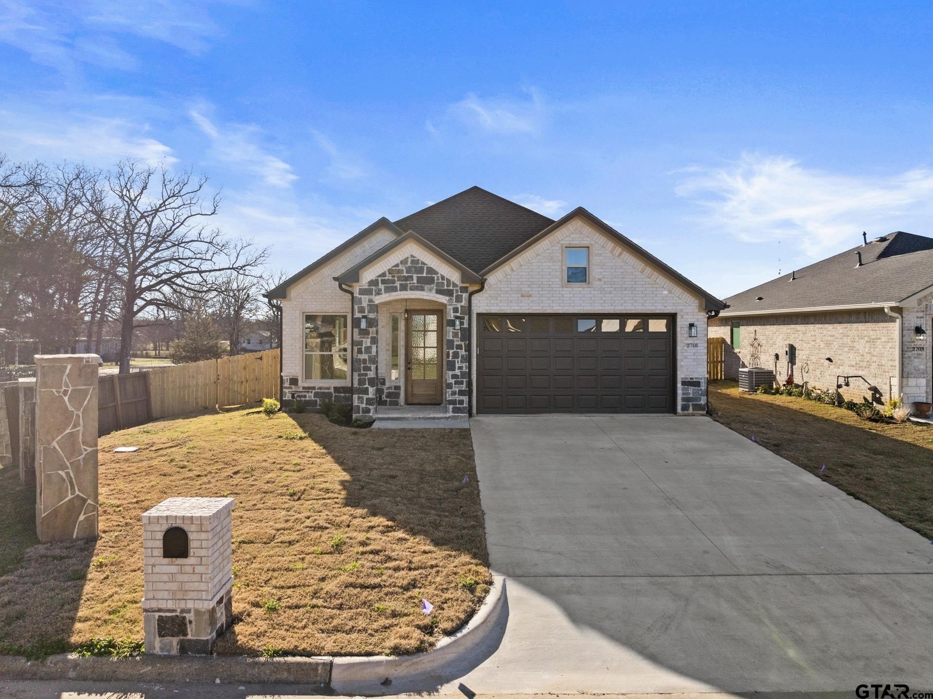 2701 Stone Hedge, Mt Pleasant, TX 75455, 3 Bedrooms Bedrooms, ,2 BathroomsBathrooms,Residential,For Sale,2701 Stone Hedge,25005603