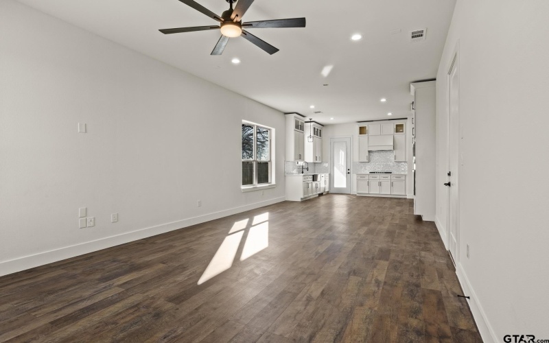 2701 Stone Hedge, Mt Pleasant, TX 75455, 3 Bedrooms Bedrooms, ,2 BathroomsBathrooms,Residential,For Sale,2701 Stone Hedge,25005603