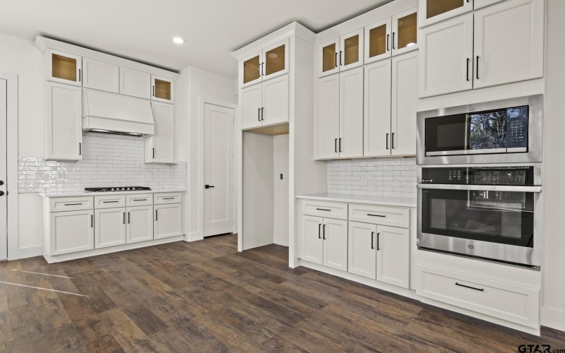 2701 Stone Hedge, Mt Pleasant, TX 75455, 3 Bedrooms Bedrooms, ,2 BathroomsBathrooms,Residential,For Sale,2701 Stone Hedge,25005603