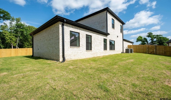 14835 Fallow Ln, Lindale, TX 75706, 4 Bedrooms Bedrooms, ,2 BathroomsBathrooms,Residential,For Sale,14835 Fallow Ln,25005717