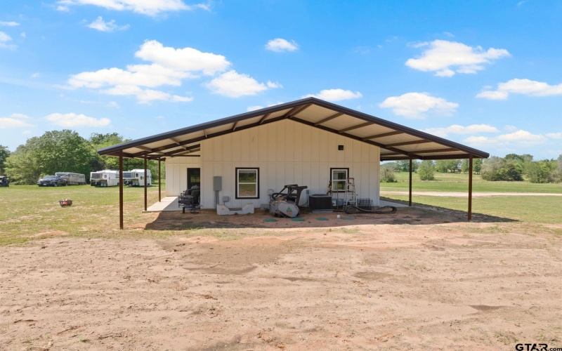 115 County Road 4720, Mt Pleasant, TX 75455, 3 Bedrooms Bedrooms, ,2 BathroomsBathrooms,Residential,For Sale,115 County Road 4720,25005792