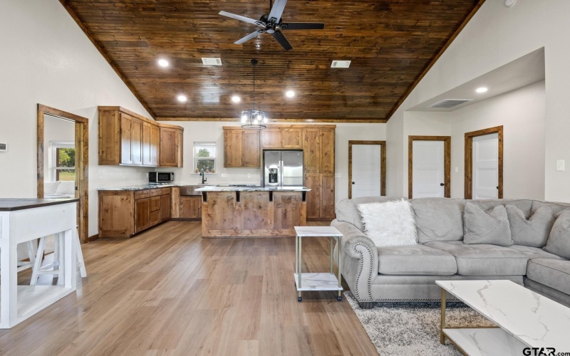 115 County Road 4720, Mt Pleasant, TX 75455, 3 Bedrooms Bedrooms, ,2 BathroomsBathrooms,Residential,For Sale,115 County Road 4720,25005792