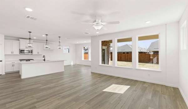 14112 Gallatin, Pilot Point, TX 76258, 5 Bedrooms Bedrooms, ,5 BathroomsBathrooms,Residential,For Sale,14112 Gallatin,20866620