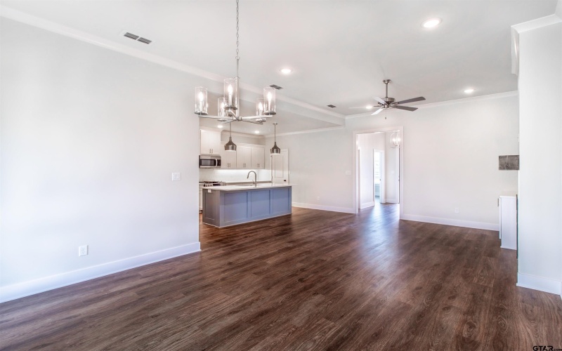 7013 Hillside, Tyler, TX 75707, 4 Bedrooms Bedrooms, ,2 BathroomsBathrooms,Residential,For Sale,7013 Hillside,25005836