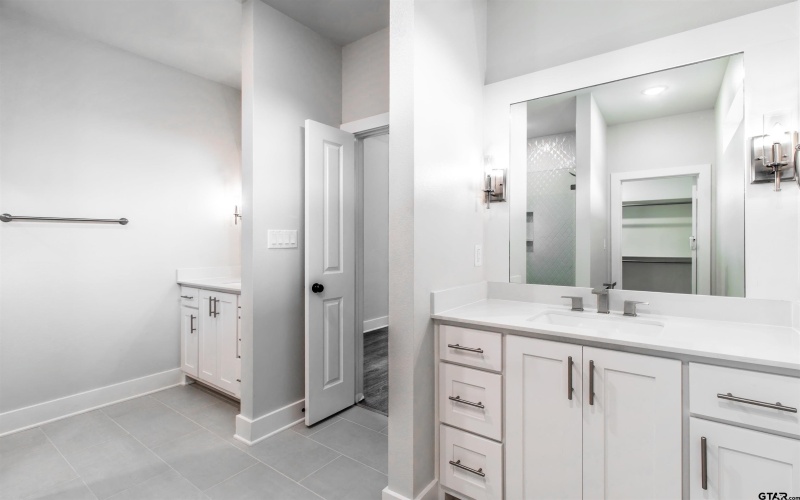 7013 Hillside, Tyler, TX 75707, 4 Bedrooms Bedrooms, ,2 BathroomsBathrooms,Residential,For Sale,7013 Hillside,25005836