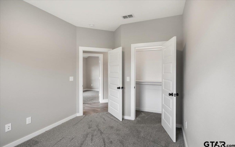 16226 Crossing Circle, Lindale, TX 75771, 4 Bedrooms Bedrooms, ,2 BathroomsBathrooms,Residential,For Sale,16226 Crossing Circle,25005995