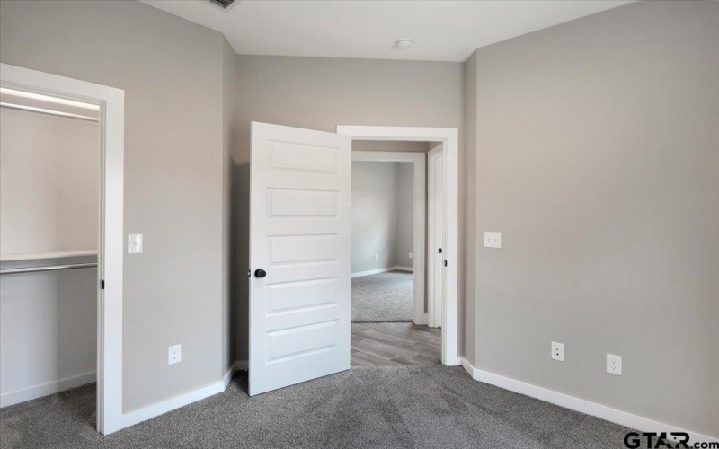 16226 Crossing Circle, Lindale, TX 75771, 4 Bedrooms Bedrooms, ,2 BathroomsBathrooms,Residential,For Sale,16226 Crossing Circle,25005995