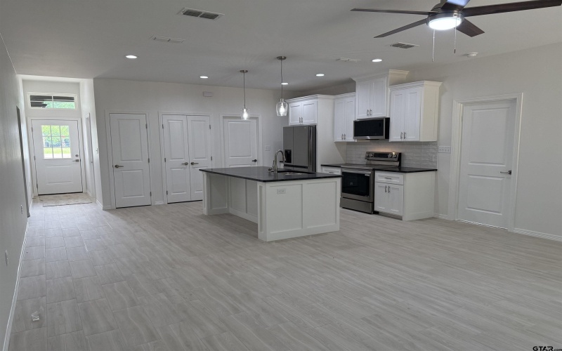 369 CR 4215, Jacksonville, TX 75766, 3 Bedrooms Bedrooms, ,2 BathroomsBathrooms,Residential,For Sale,369 CR 4215,25006072