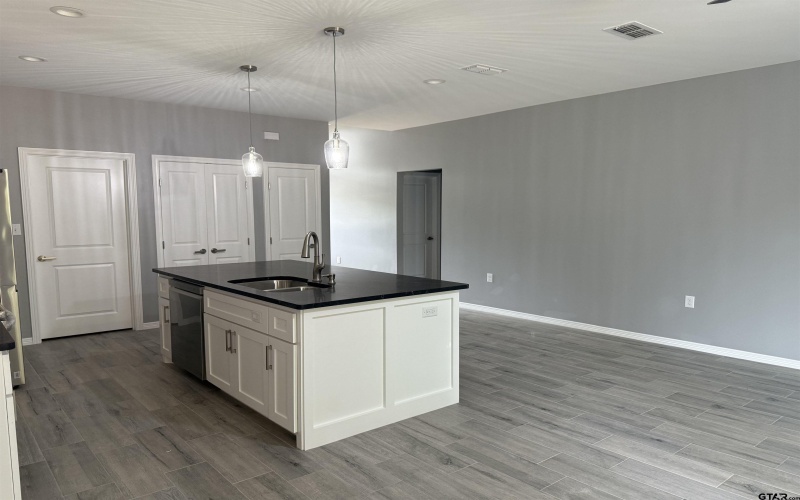 377 CR 4215, Jacksonville, TX 75766, 3 Habitaciones Habitaciones , ,2 BañosBaños,Residential,En Venta,377 CR 4215,25006073