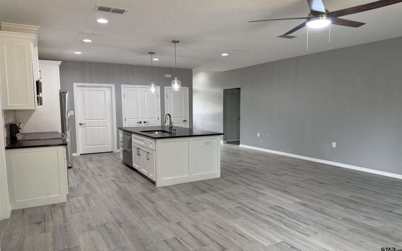 377 CR 4215, Jacksonville, TX 75766, 3 Habitaciones Habitaciones , ,2 BañosBaños,Residential,En Venta,377 CR 4215,25006073