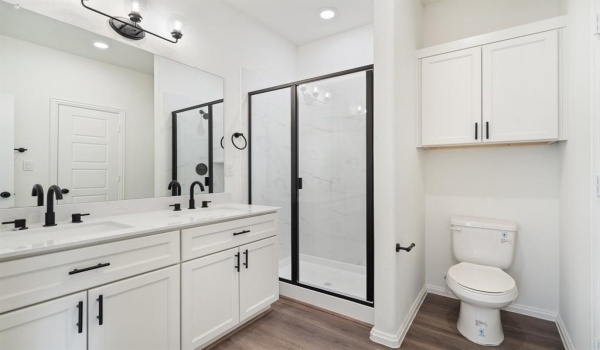 1404 Missouri Avenue, Fort Worth, TX 76104, 4 Bedrooms Bedrooms, ,3 BathroomsBathrooms,Residential,For Sale,1404 Missouri Avenue,20868744