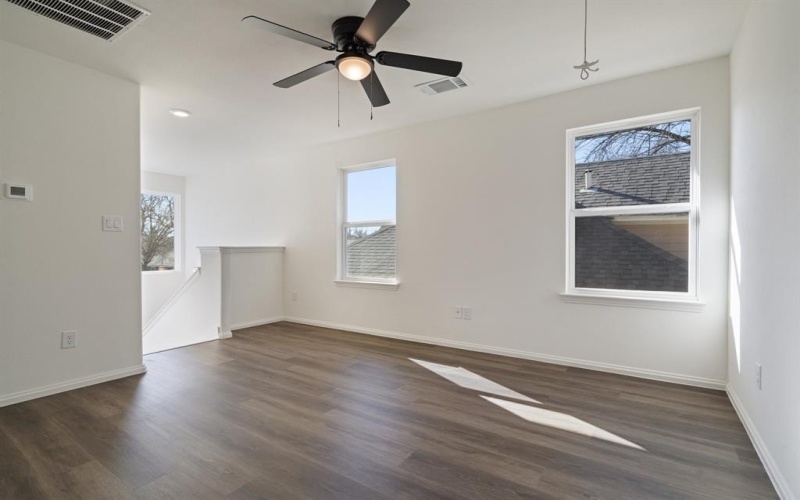 1404 Missouri Avenue, Fort Worth, TX 76104, 4 Bedrooms Bedrooms, ,3 BathroomsBathrooms,Residential,For Sale,1404 Missouri Avenue,20868744