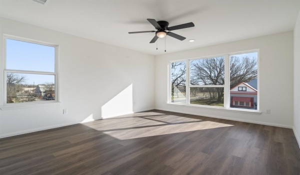 1404 Missouri Avenue, Fort Worth, TX 76104, 4 Bedrooms Bedrooms, ,3 BathroomsBathrooms,Residential,For Sale,1404 Missouri Avenue,20868744