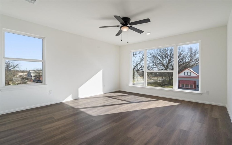 1404 Missouri Avenue, Fort Worth, TX 76104, 4 Bedrooms Bedrooms, ,3 BathroomsBathrooms,Residential,For Sale,1404 Missouri Avenue,20868744