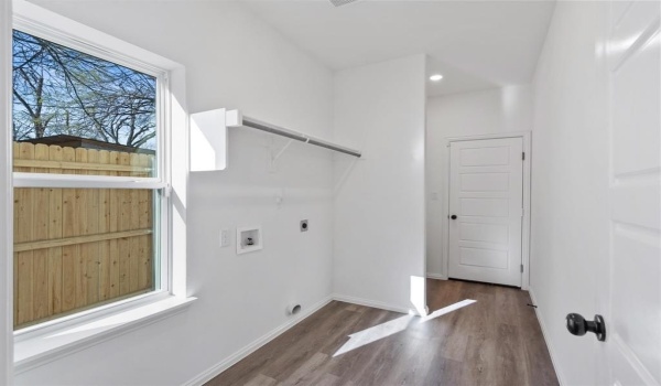 1404 Missouri Avenue, Fort Worth, TX 76104, 4 Bedrooms Bedrooms, ,3 BathroomsBathrooms,Residential,For Sale,1404 Missouri Avenue,20868744