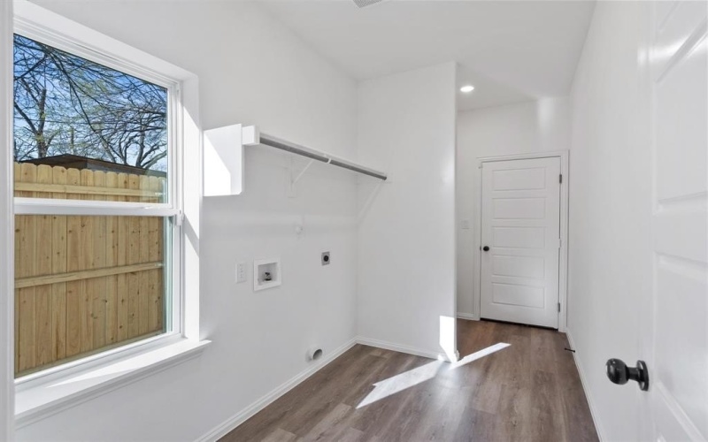 1404 Missouri Avenue, Fort Worth, TX 76104, 4 Bedrooms Bedrooms, ,3 BathroomsBathrooms,Residential,For Sale,1404 Missouri Avenue,20868744