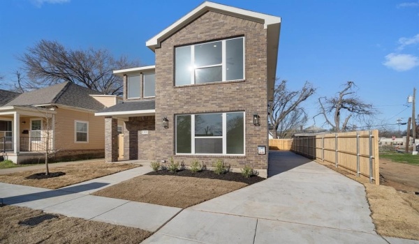 1404 Missouri Avenue, Fort Worth, TX 76104, 4 Bedrooms Bedrooms, ,3 BathroomsBathrooms,Residential,For Sale,1404 Missouri Avenue,20868744