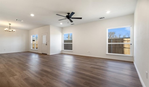1404 Missouri Avenue, Fort Worth, TX 76104, 4 Bedrooms Bedrooms, ,3 BathroomsBathrooms,Residential,For Sale,1404 Missouri Avenue,20868744