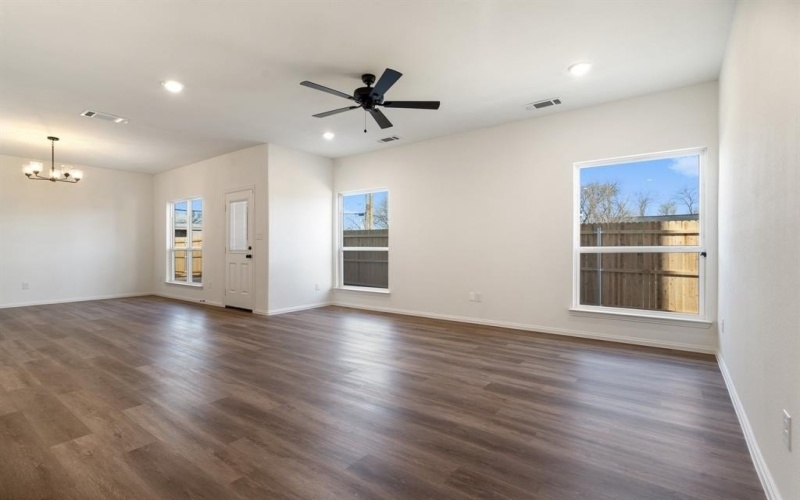 1404 Missouri Avenue, Fort Worth, TX 76104, 4 Bedrooms Bedrooms, ,3 BathroomsBathrooms,Residential,For Sale,1404 Missouri Avenue,20868744