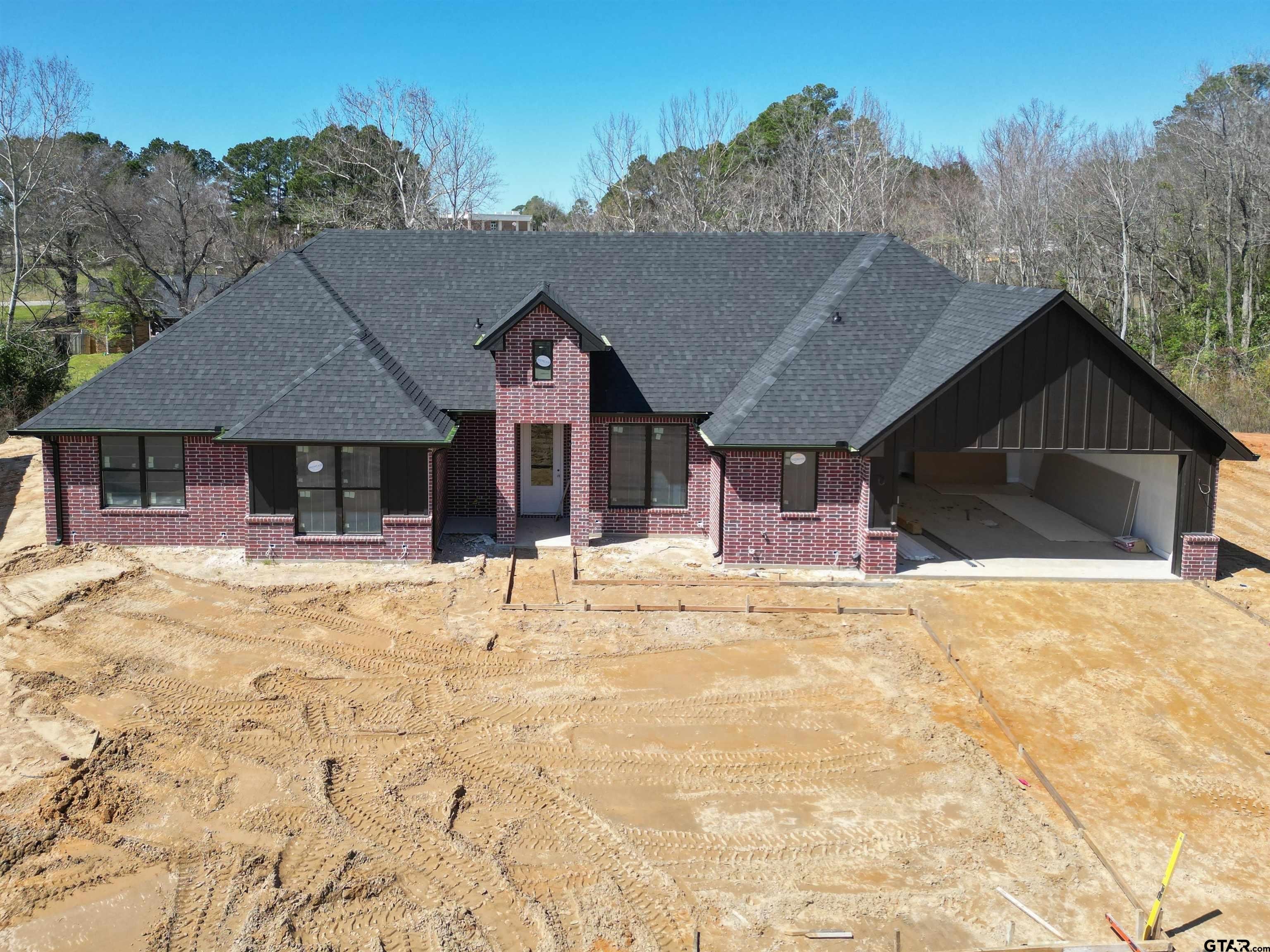 984 Mallard, Lindale, TX 75771, 4 Habitaciones Habitaciones , ,2 BañosBaños,Residential,En Venta,984 Mallard,25006356