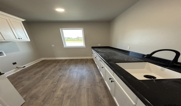 984 Mallard, Lindale, TX 75771, 4 Habitaciones Habitaciones , ,2 BañosBaños,Residential,En Venta,984 Mallard,25006356