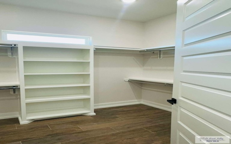 3601 MATTIE LN, HARLINGEN, TX 78550, 4 Habitaciones Habitaciones , ,2 BañosBaños,Residential,En Venta,3601 MATTIE LN,29761970