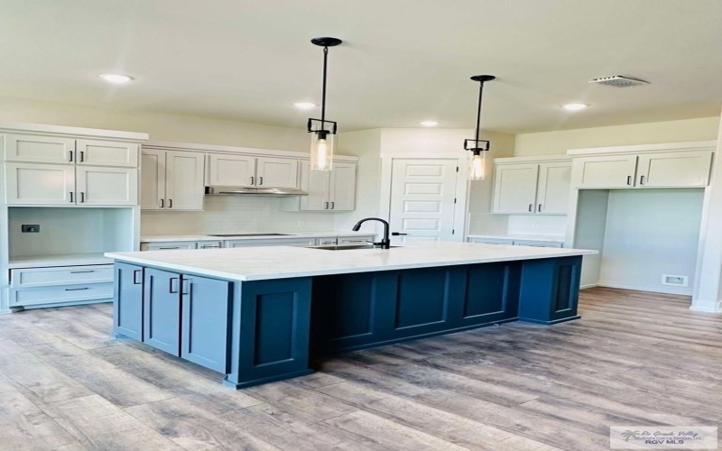 3601 MATTIE LN, HARLINGEN, TX 78550, 4 Habitaciones Habitaciones , ,2 BañosBaños,Residential,En Venta,3601 MATTIE LN,29761970