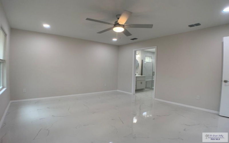 5 KANSAS RIVER DR, BROWNSVILLE, TX 78520, 3 Habitaciones Habitaciones , ,2 BañosBaños,Residential,En Venta,5 KANSAS RIVER DR,29761999