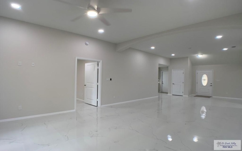 5 KANSAS RIVER DR, BROWNSVILLE, TX 78520, 3 Habitaciones Habitaciones , ,2 BañosBaños,Residential,En Venta,5 KANSAS RIVER DR,29761999