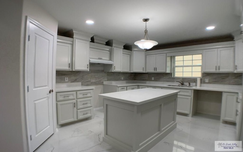 5 KANSAS RIVER DR, BROWNSVILLE, TX 78520, 3 Habitaciones Habitaciones , ,2 BañosBaños,Residential,En Venta,5 KANSAS RIVER DR,29761999