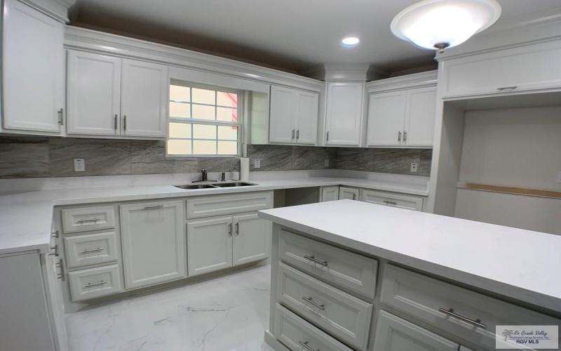 5 KANSAS RIVER DR, BROWNSVILLE, TX 78520, 3 Habitaciones Habitaciones , ,2 BañosBaños,Residential,En Venta,5 KANSAS RIVER DR,29761999
