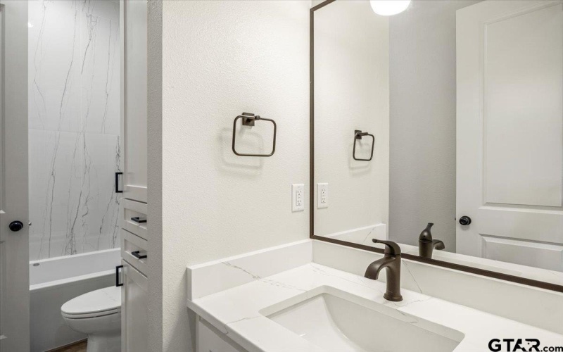 9520 FRIEDLANDER WAY, Tyler, TX 75703, 4 Habitaciones Habitaciones , ,3 BañosBaños,Residential,En Venta,9520 FRIEDLANDER WAY,25006764