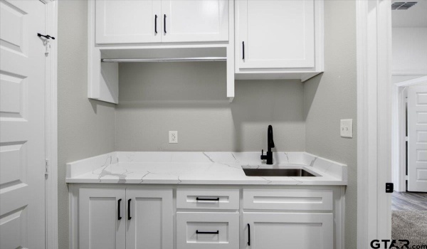 11941 Tara Ln, Lindale, TX 75771, 4 Habitaciones Habitaciones , ,2 BañosBaños,Residential,En Venta,11941 Tara Ln,25006777