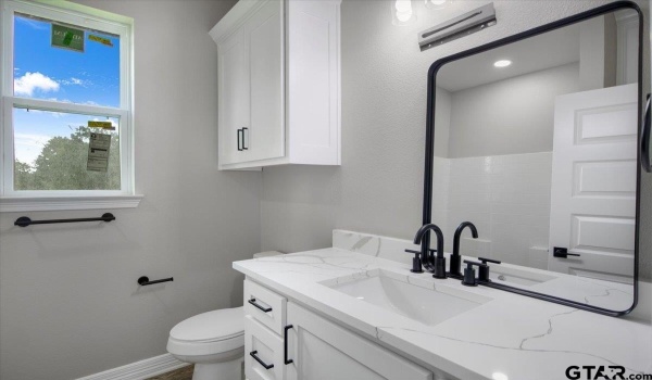11941 Tara Ln, Lindale, TX 75771, 4 Habitaciones Habitaciones , ,2 BañosBaños,Residential,En Venta,11941 Tara Ln,25006777