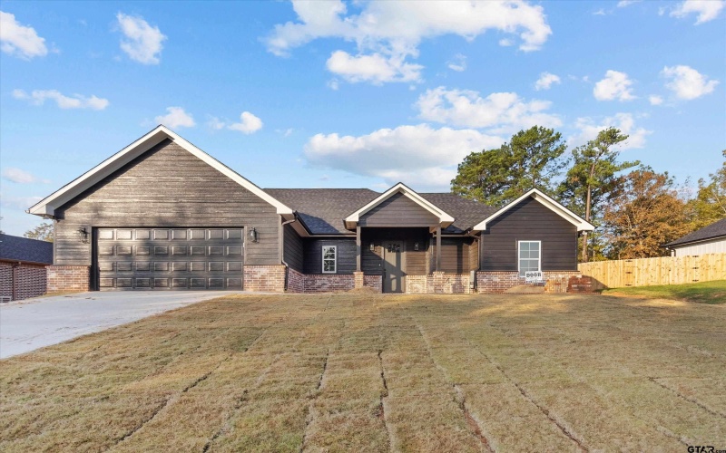 20047 County Road 2152, Troup, TX 75789, 3 Bedrooms Bedrooms, ,2 BathroomsBathrooms,Residential,For Sale,20047 County Road 2152,25006834