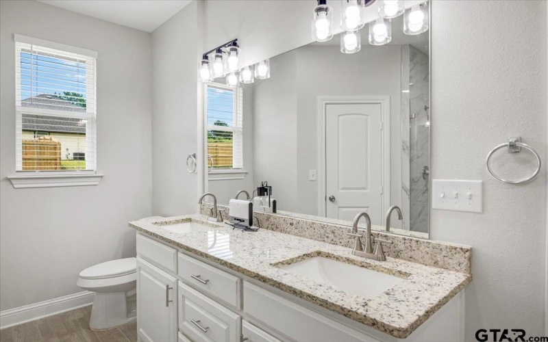 182 Allen St, Kilgore, TX 75662, 4 Bedrooms Bedrooms, ,2 BathroomsBathrooms,Residential,For Sale,182 Allen St,25006836