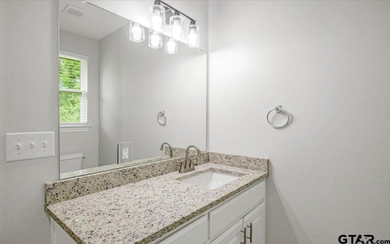 182 Allen St, Kilgore, TX 75662, 4 Bedrooms Bedrooms, ,2 BathroomsBathrooms,Residential,For Sale,182 Allen St,25006836