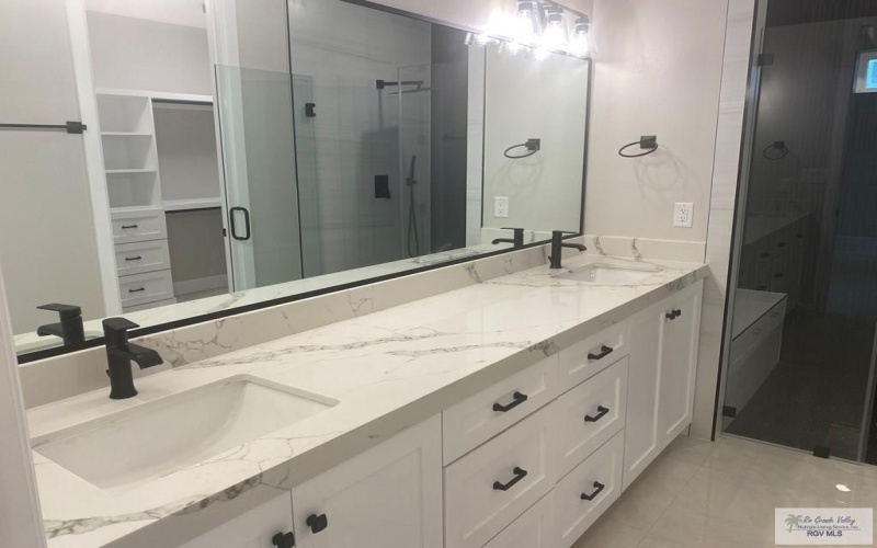 2626 ARELY LN, BROWNSVILLE, TX 78526, 4 Bedrooms Bedrooms, ,3 BathroomsBathrooms,Residential,For Sale,2626 ARELY LN,29762147