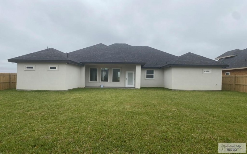 2626 ARELY LN, BROWNSVILLE, TX 78526, 4 Bedrooms Bedrooms, ,3 BathroomsBathrooms,Residential,For Sale,2626 ARELY LN,29762147