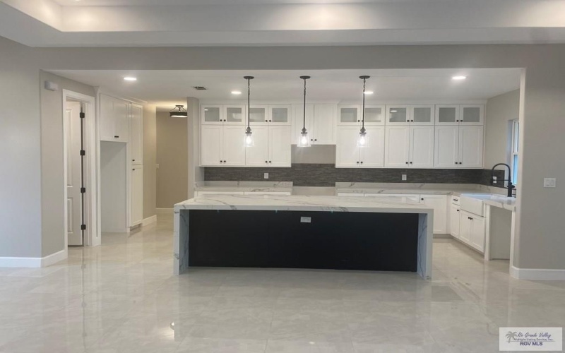 2626 ARELY LN, BROWNSVILLE, TX 78526, 4 Bedrooms Bedrooms, ,3 BathroomsBathrooms,Residential,For Sale,2626 ARELY LN,29762147