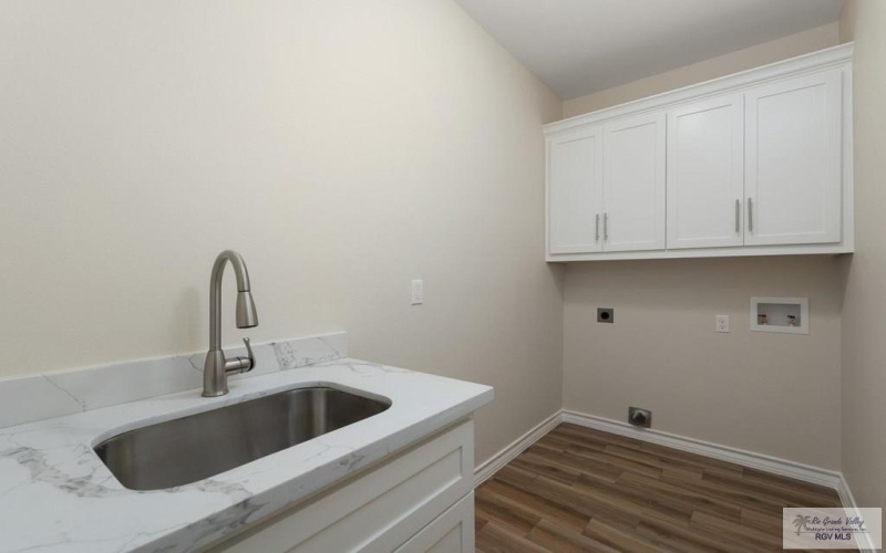 16579 NAPPER LN, HARLINGEN, TX 78552, 4 Bedrooms Bedrooms, ,3 BathroomsBathrooms,Residential,For Sale,16579 NAPPER LN,29762321