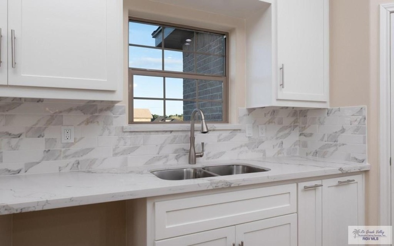 16579 NAPPER LN, HARLINGEN, TX 78552, 4 Bedrooms Bedrooms, ,3 BathroomsBathrooms,Residential,For Sale,16579 NAPPER LN,29762321