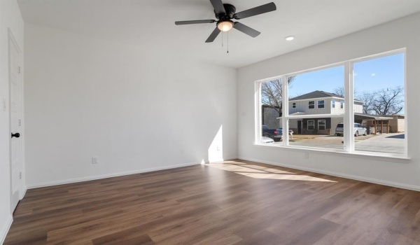 1424 Missouri Avenue, Fort Worth, TX 76104, 4 Bedrooms Bedrooms, ,3 BathroomsBathrooms,Residential,For Sale,1424 Missouri Avenue,20868752