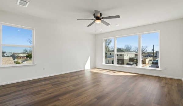 1424 Missouri Avenue, Fort Worth, TX 76104, 4 Bedrooms Bedrooms, ,3 BathroomsBathrooms,Residential,For Sale,1424 Missouri Avenue,20868752