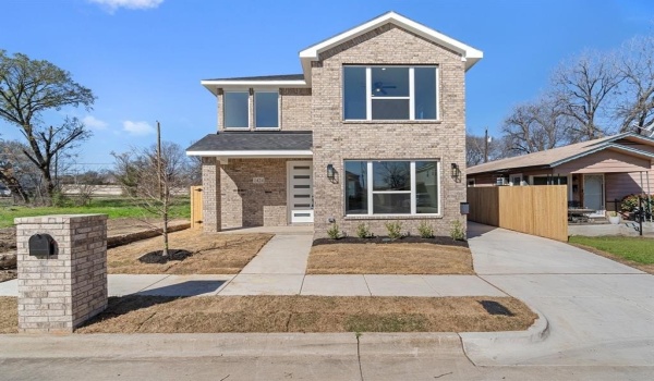 1424 Missouri Avenue, Fort Worth, TX 76104, 4 Bedrooms Bedrooms, ,3 BathroomsBathrooms,Residential,For Sale,1424 Missouri Avenue,20868752
