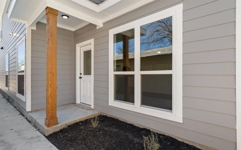 1424 Missouri Avenue, Fort Worth, TX 76104, 4 Bedrooms Bedrooms, ,3 BathroomsBathrooms,Residential,For Sale,1424 Missouri Avenue,20868752