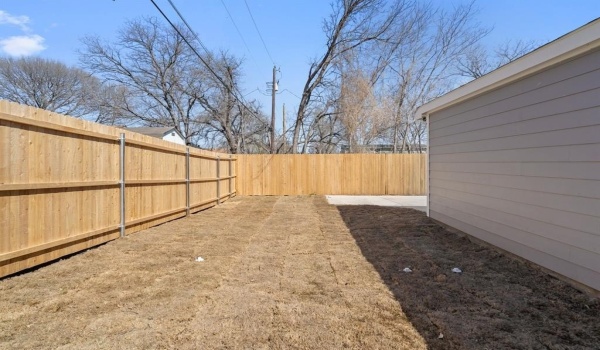 1424 Missouri Avenue, Fort Worth, TX 76104, 4 Bedrooms Bedrooms, ,3 BathroomsBathrooms,Residential,For Sale,1424 Missouri Avenue,20868752