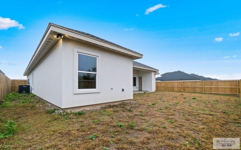 4575 RIVER OAK CIR, BROWNSVILLE, TX 78520, 3 Bedrooms Bedrooms, ,2 BathroomsBathrooms,Residential,For Sale,4575 RIVER OAK CIR,29762469
