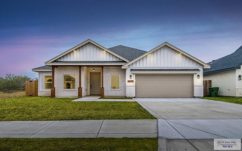 4575 RIVER OAK CIR, BROWNSVILLE, TX 78520, 3 Bedrooms Bedrooms, ,2 BathroomsBathrooms,Residential,For Sale,4575 RIVER OAK CIR,29762469